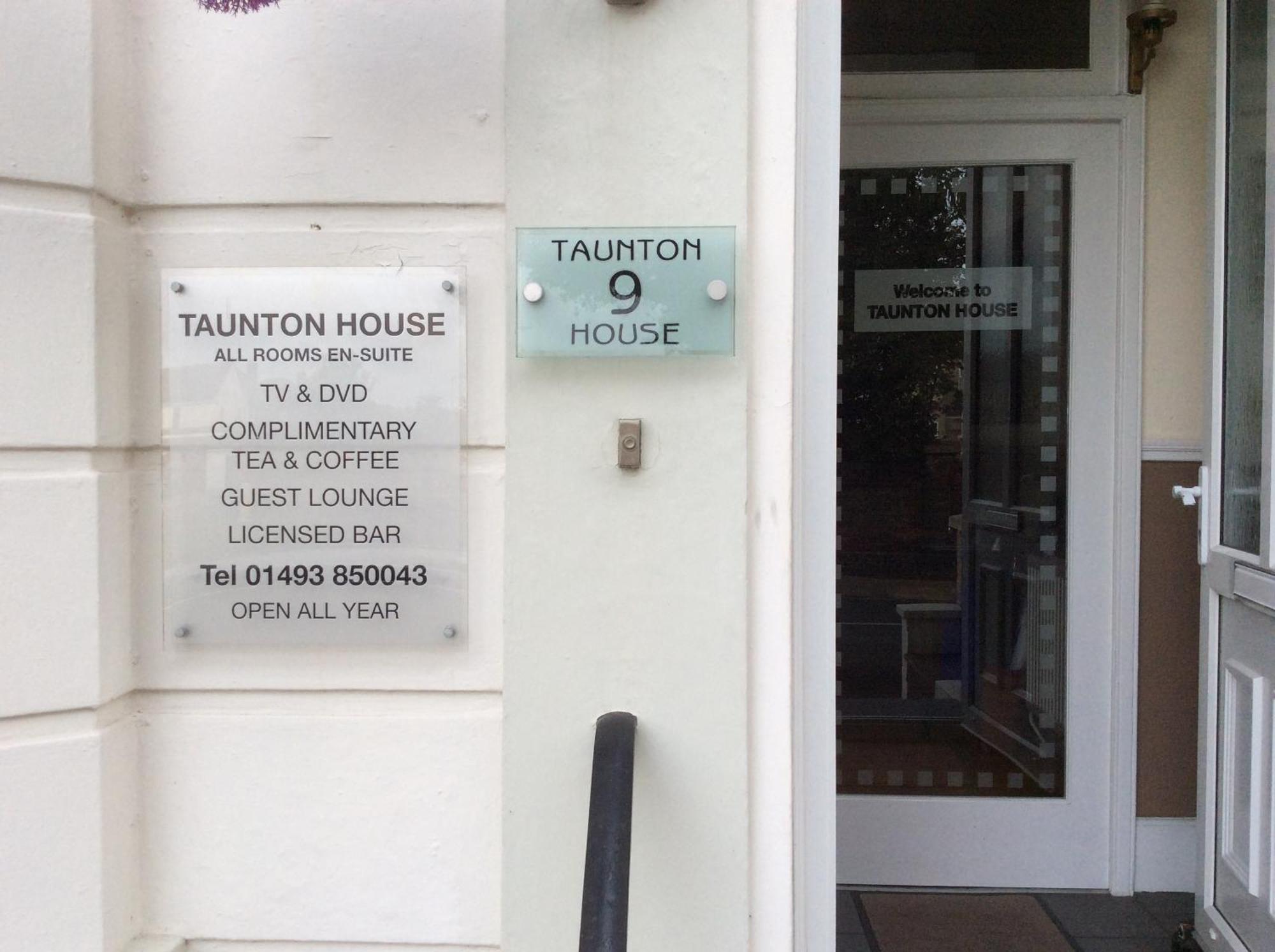 Taunton House Hotel Great Yarmouth Exterior photo
